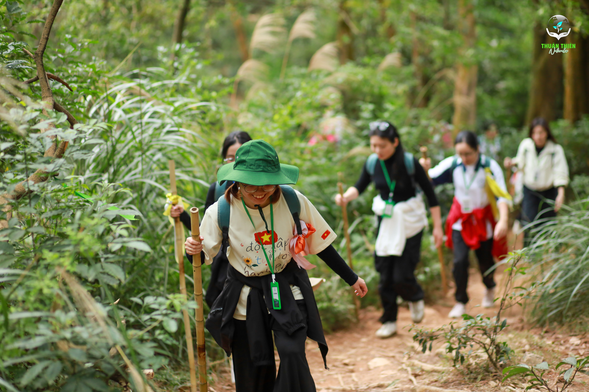 hành trình trekking kết nối con người với thiên nhiên hoang sơ