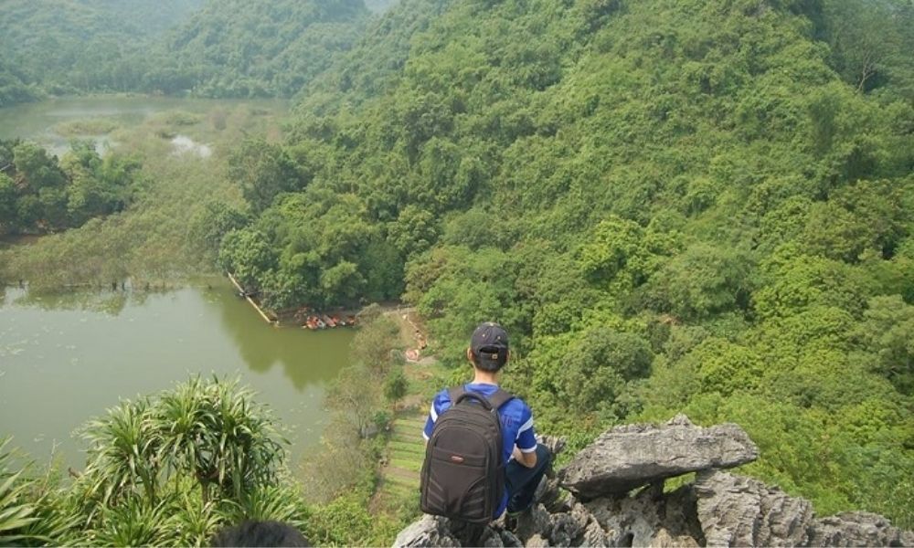 trekking tại hồ quan sơn