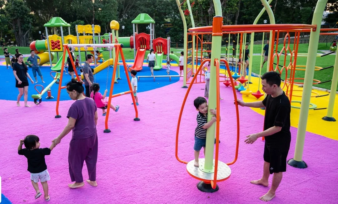 khu vui chơi ngoài trời cho trẻ em ở Hà Nội tại công viên Cầu Giấy